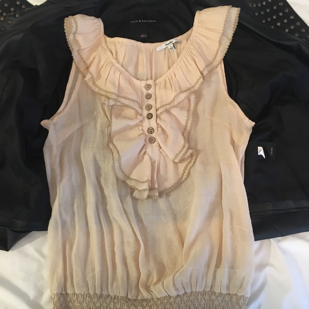 Cream Ruffled Blouse - Picture 5 of 7